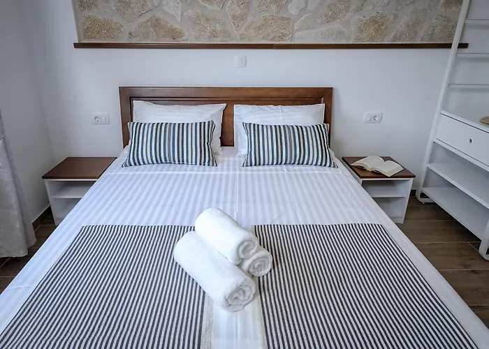 King's Landing - Hvar 公寓